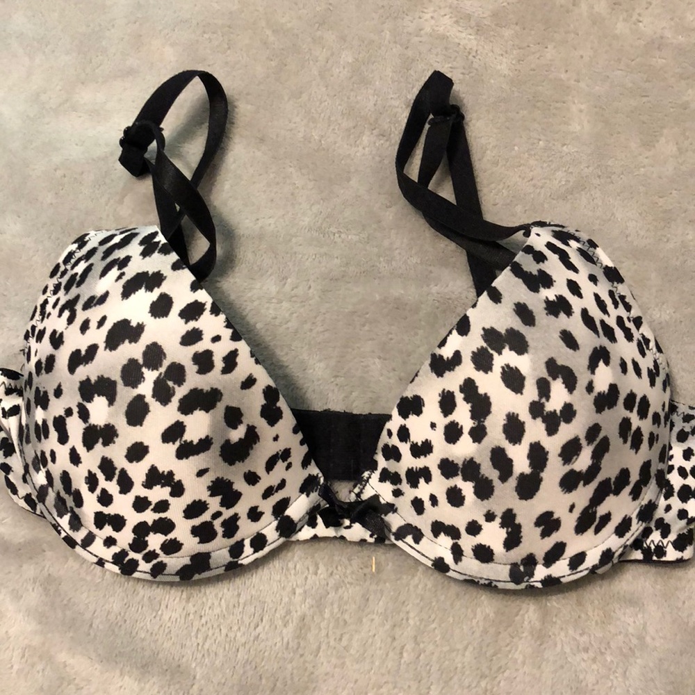 White leopard print bra size 34B